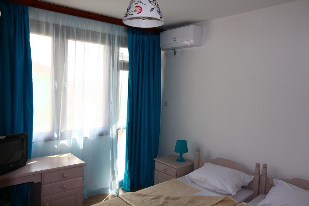 Villa Elmar Kiten  Δωμάτιο φωτογραφία
